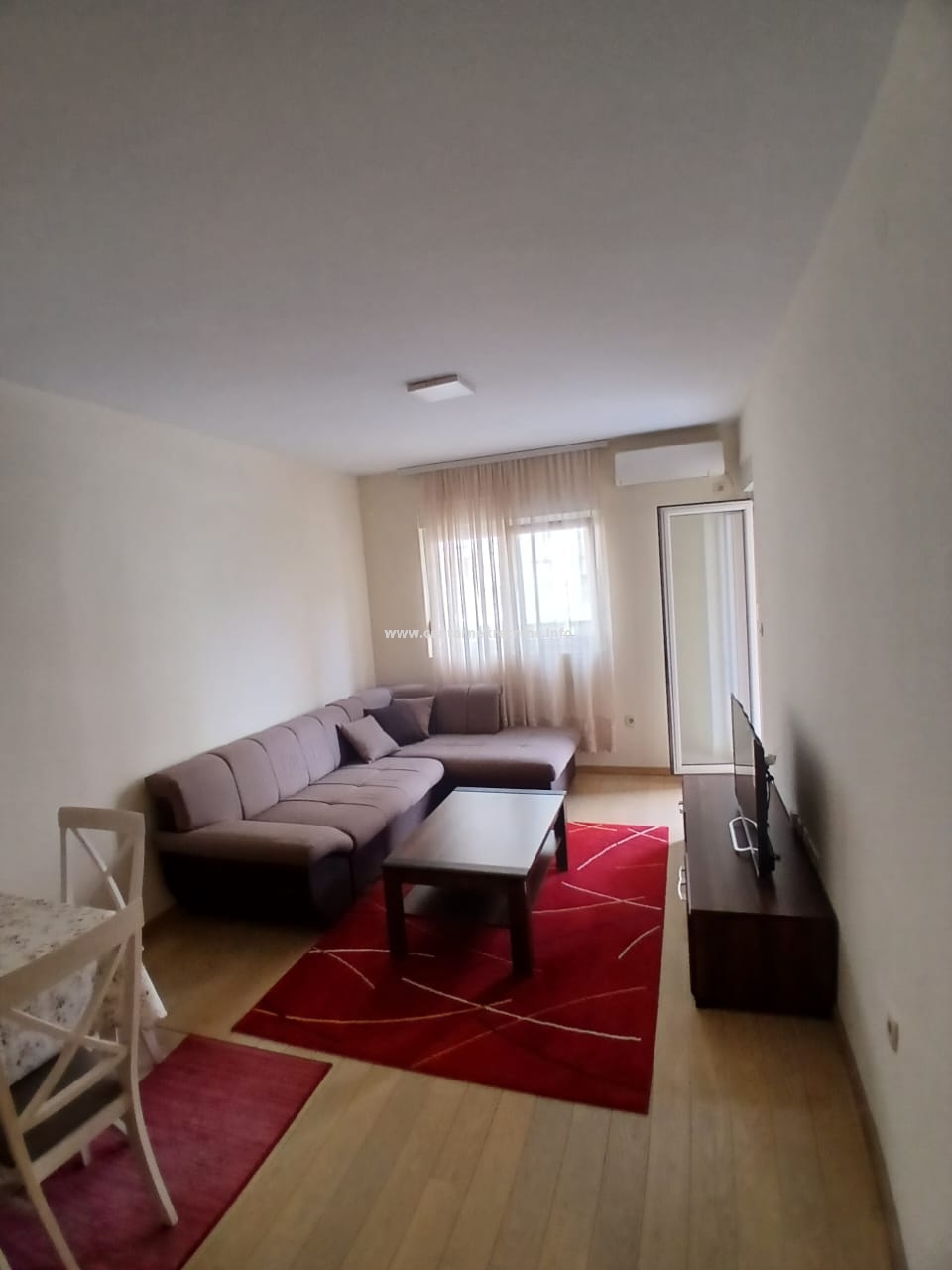 Izdavanje, jednosoban stan 46m2, City kvart, Podgorica